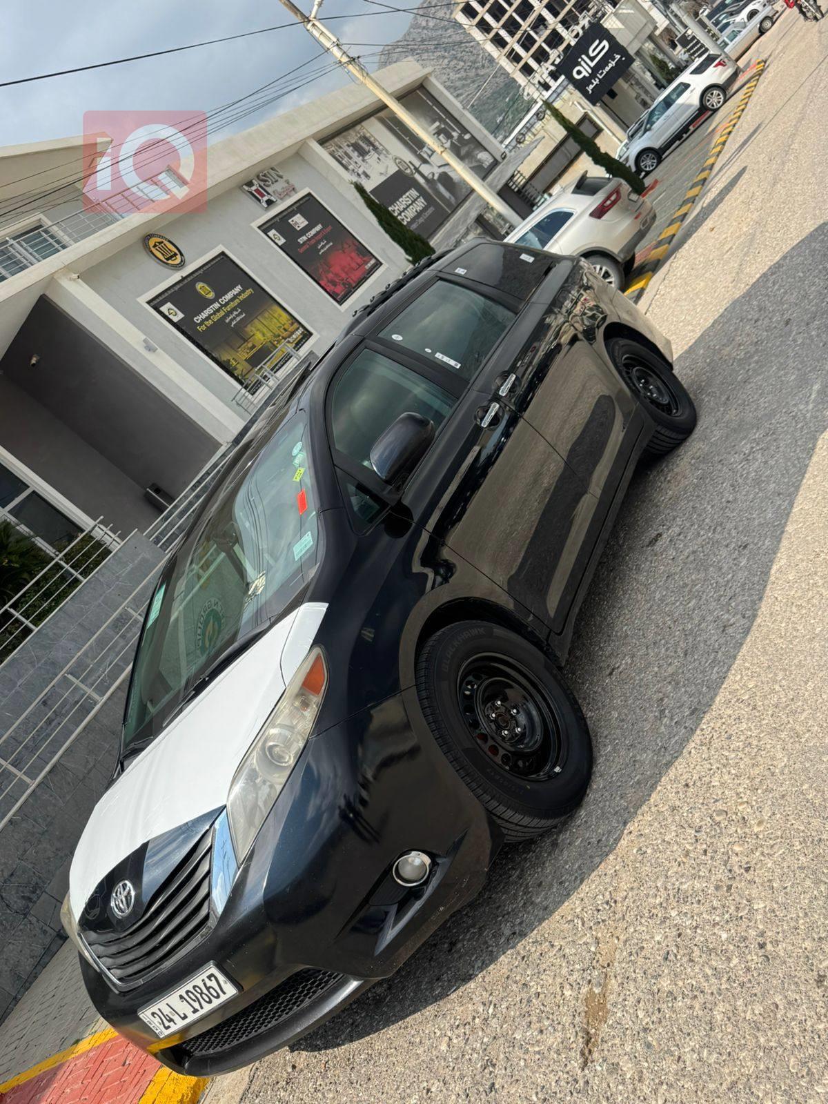 تويوتا سيينا